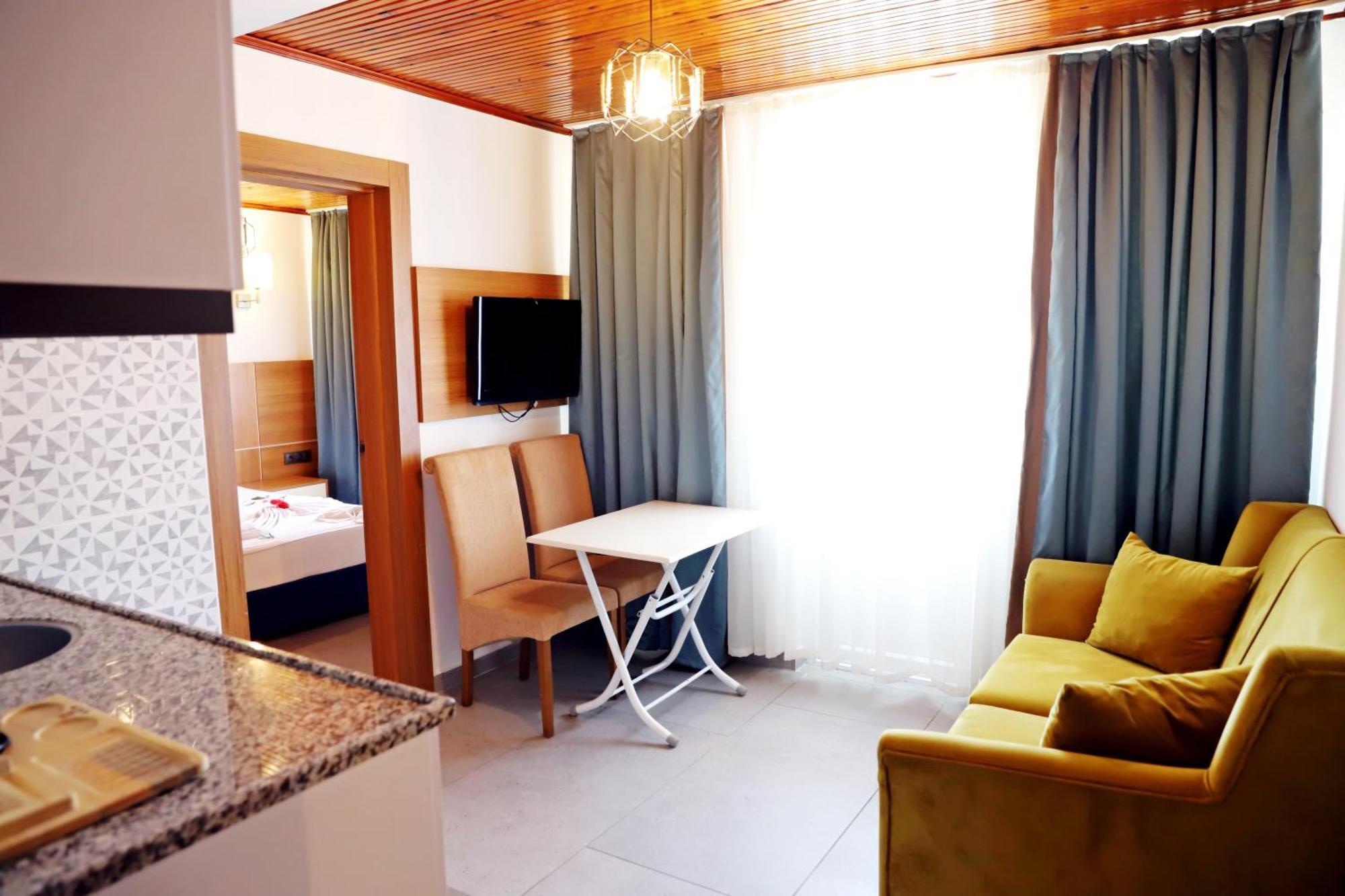Akin Apart And Hotel Antalya Bagian luar foto